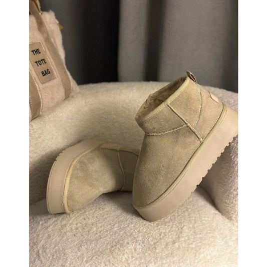 Bej UGG Bot