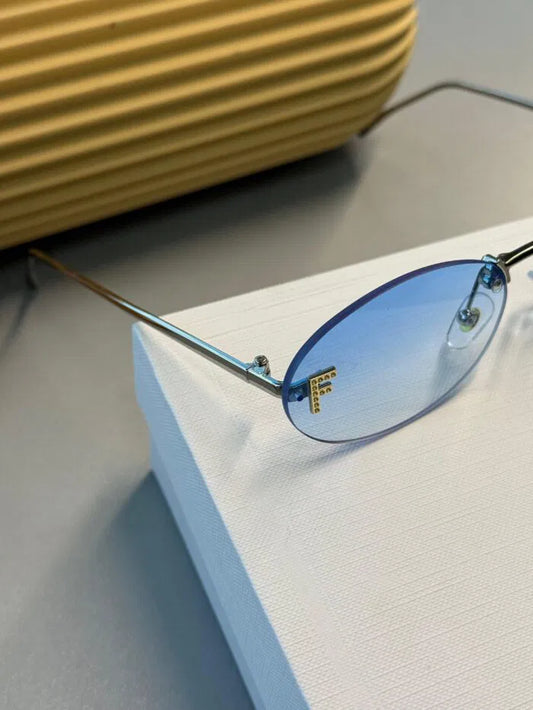Fendi Kristal Oval Güneş Gözlüğü – Mavi Gradyan
